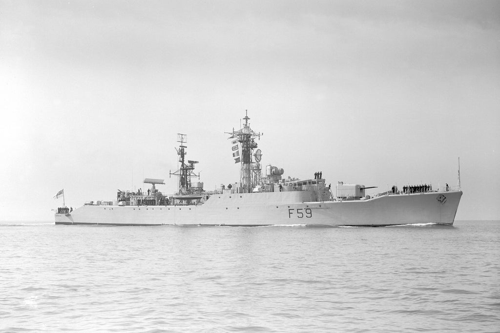 HMS Chichester 1961