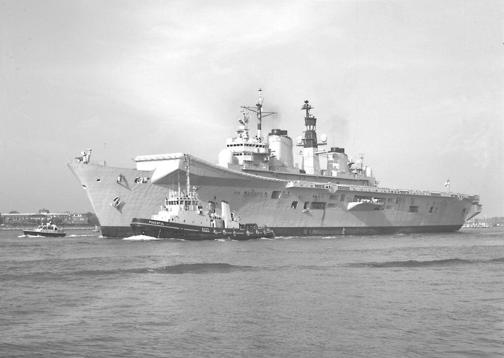 HMS Illustrious 1997